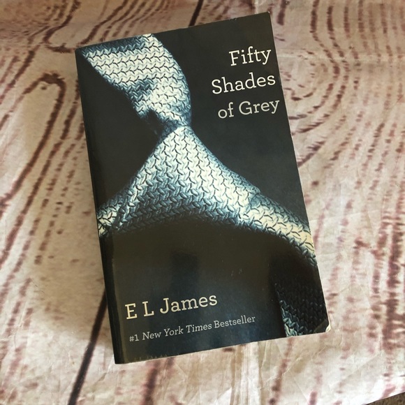 Fifty Shades of Grey Book - Picture 6 of 7